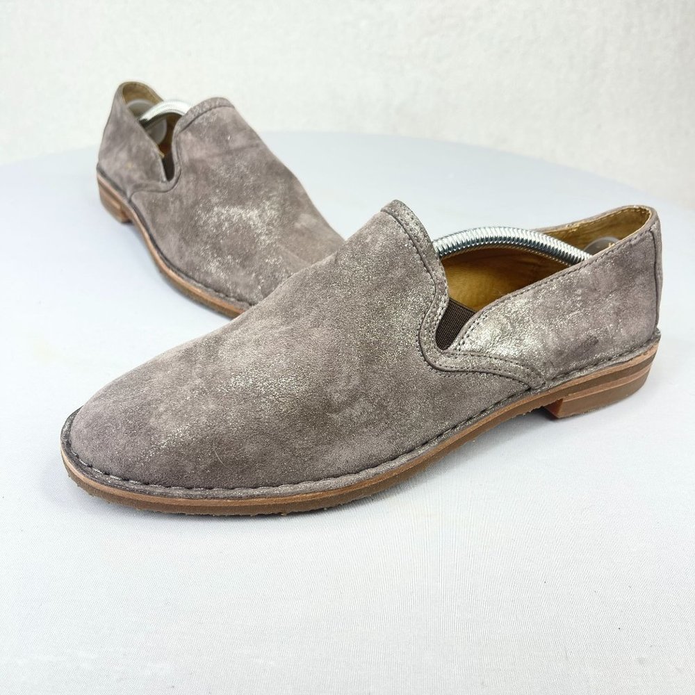 NWOT Trask Womens 7.5 Ali Gray Tan Sueded Leather Loafers Metallic Vibram Sole